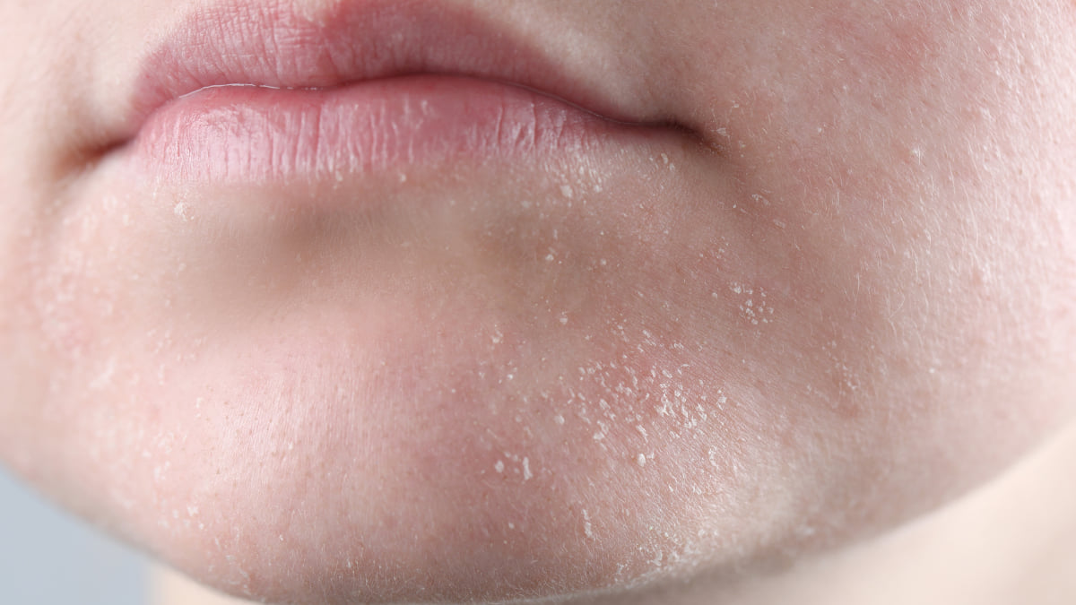 RUTINA DE ÎNGRIJIRE A TENULUI DIMINEAȚA